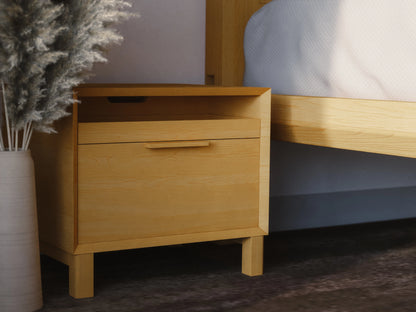 Harbour Classic Solid  Nightstand